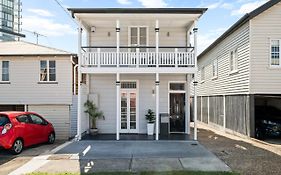 Amelia Terrace - House In Brisbane City Central